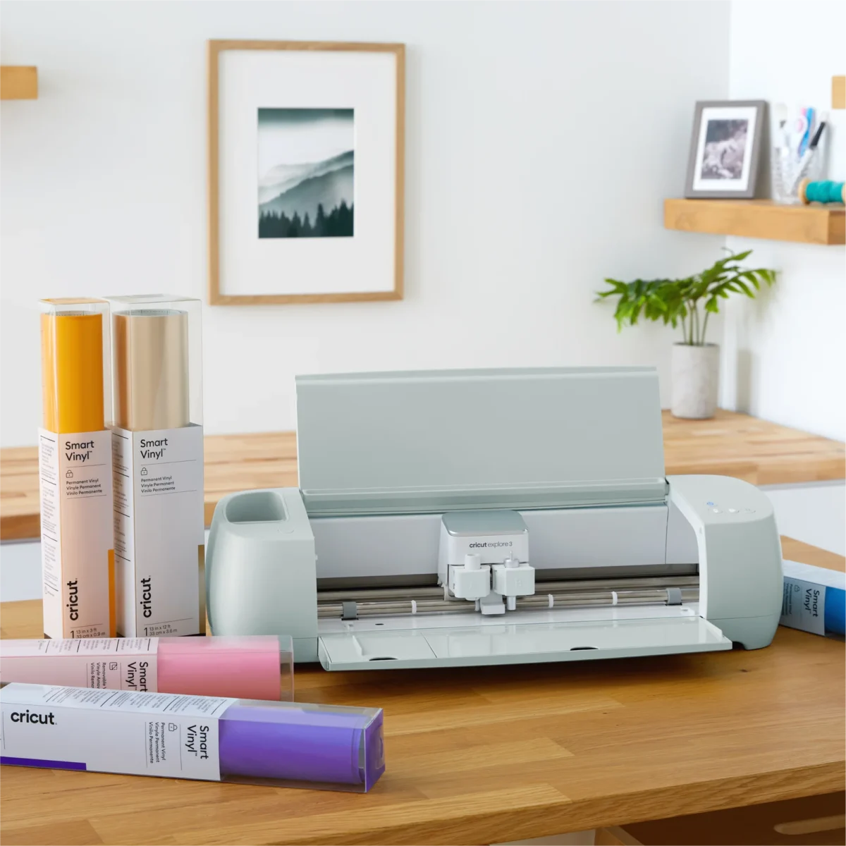 Cricut Explore  3 Smart Cutting Machine + Starter Kit, Seafoam